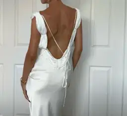 Stolen Stores The Princess Dress White Size 8 for rent on The Volte - image 4