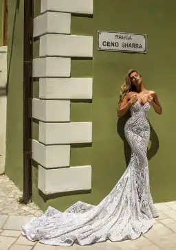 Albina Dyla Corset White Bridal Dress White Size 6 for rent on The Volte - image 1