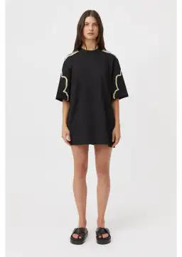 Camilla and Marc Lanza Oversized Embroidered Tee Dress Black
Size 8