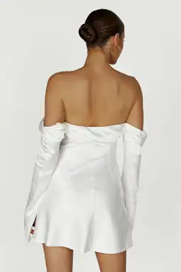 Meshki Giselle Off Shoulder Satin Mini Dress White Size S/AU 8 for rent on The Volte - image 4
