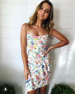 By Johnny Floral Waves mini size 6