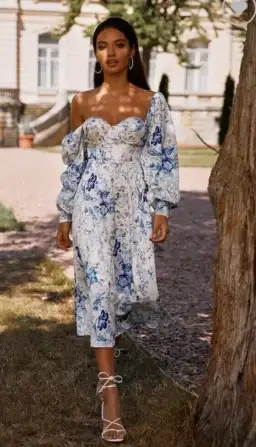 Alamour Annika Dress Blue Foral Size S/AU 10 for rent on The Volte - image 3