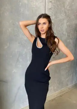 Bianca and Bridgett Valencia Midi Dress Black Size 12 for rent on The Volte - image 2