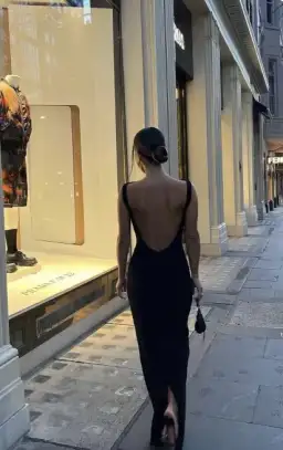 Effie Kats Verona Gown Black Size M / AU 10 for rent on The Volte - image 10