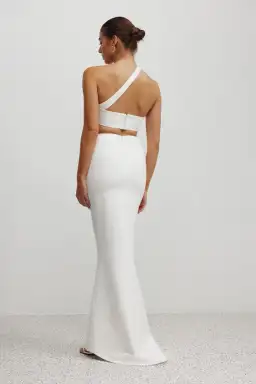 Lexi Adrienne Dress White Size 6 for rent on The Volte - image 3