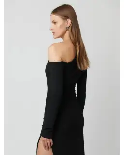 Effie Kats Cayley Gown in Black Size S / AU 8 for rent on The Volte - image 4