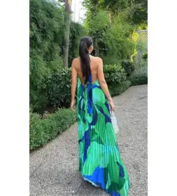 L’Idee Opera Gown Capri Green Size 8 for rent on The Volte - image 6