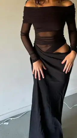 Benni Yasmin Maxi Dress Black Size  6 for rent on The Volte - image 4