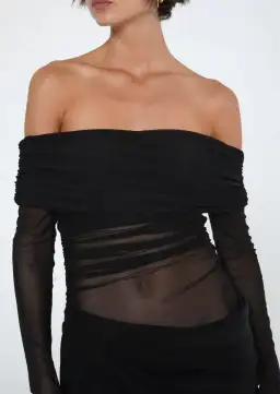 Benni Yasmin Off-Shoulder Maxi Dress Black Size 6 for rent on The Volte - image 2