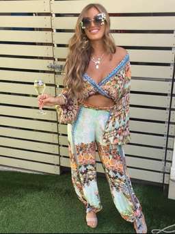 Camilla Samba Salada Set Size 8 for rent on The Volte - image 3