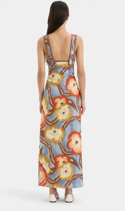 Sir the Label Avery V Neck Midi Dress Size 10 for rent on The Volte - image 3