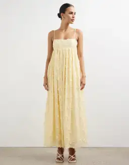 Minima Esenciales Tasnim Maxi Dress  Pastel Yellow  Size 8