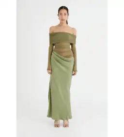 Benni Yasmin Off-Shoulder Maxi Dress in Pistachio Size 6 for rent on The Volte - image 1