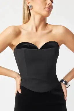 Bianca and Bridgett Adeline Maxi Dress Black Size AU 6 for rent on The Volte - image 2