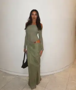 Benni Yasmin Maxi Dress Pistachio Size AU 6 for rent on The Volte - image 4