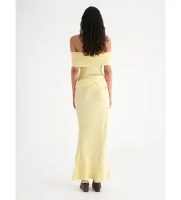 Benni Nico Off Shoulder Maxi Dress Yellow Size 6 for rent on The Volte - image 3