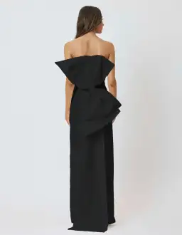 Bianca & Bridgett Kat Dress Black Size 6 for rent on The Volte - image 2