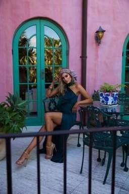 Elle Zeitoune William Gown Emerald Green 10 for rent on The Volte - image 3