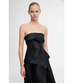 Acler Hammil Midi Dress in Black Size AU 10  for rent on The Volte - image 4