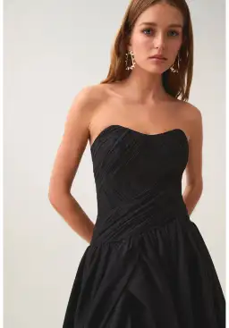 Aje Spatial Maxi Dress Black Size 4 for rent on The Volte - image 2