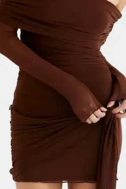 Benni Yasmin Off Shoulder Mini Dress in Cocoa Brown Size S / AU 8 for rent on The Volte - image 4