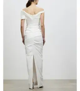 Rachel Gilbert Dahli Gown Ivory Size 1 / AU 8 for rent on The Volte - image 2