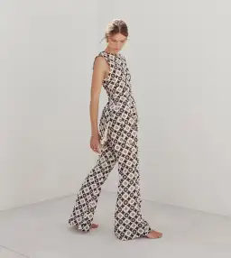 Dissh Dixon Tunic & Pant Set Floral Size 8 for rent on The Volte - image 3