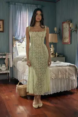 Mirror Palais The Macaron Midi Pistachio Size 6