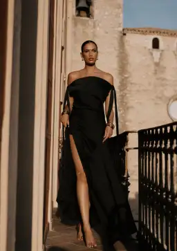 JGR & STN RASCHKE GOWN Black Size 8 for rent on The Volte - image 1