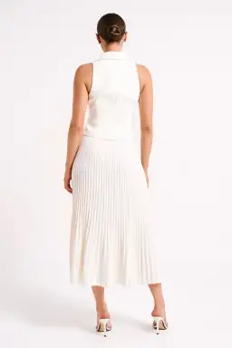 Meshki Mura Suiting Vest and Twyla Pleated Maxi Skirt White Size AU 6 for rent on The Volte - image 2