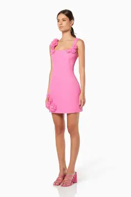 Elliatt Trompe 3D Floral Mini Dress Pink Size 10 for rent on The Volte - image 2