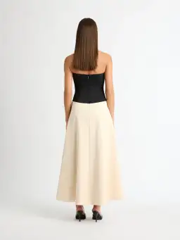 Sheike Grace Gown Cream & Black Size 8 for rent on The Volte - image 4