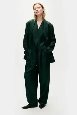 Silk Laundry Twill Miami Blazer Scarab Green Size 8/S for rent on The Volte - image 3