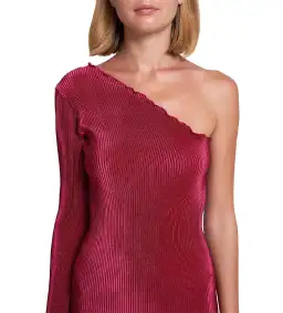 L'Idee Soirée One Shoulder Sleeve Gigi Gown Red Size AU 8 for rent on The Volte - image 5