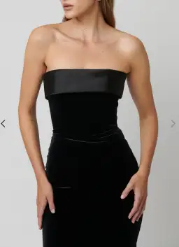 Effie Kats Monroe Gown Black Size 10 for rent on The Volte - image 3