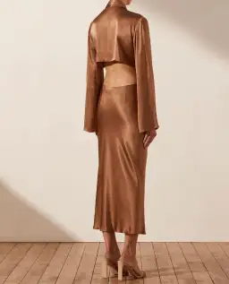 Shona Joy Felicity Long Sleeve Tie Front Midi Dress Brown Size S AU 8 for rent on The Volte - image 4