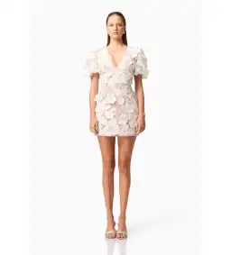 Elliatt Zayla 3D Floral Mini Dress in White Size 8 for rent on The Volte - image 4