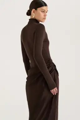 Henne Soraia Long Sleeve Maxi Dress Chocolate Size 8 for rent on The Volte - image 5