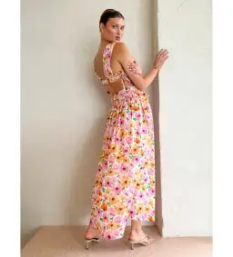 Ownley Benedict Top and Midi Skirt in Posey Print Size 10 for rent on The Volte - image 2