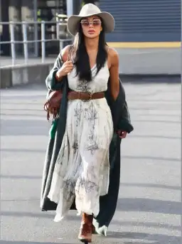 Camilla Memories of Moree Strap Dress with Shaped Waistband Size AU 14 for rent on The Volte - image 5