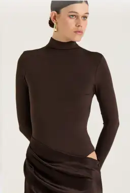 Henne Soraia Brown Size 10 for rent on The Volte - image 6