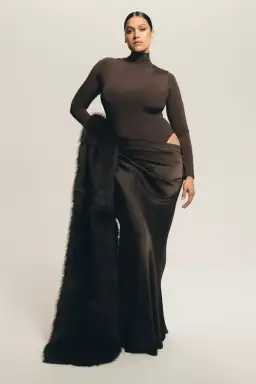 Henne Soraia Brown Size 10 for rent on The Volte - image 9