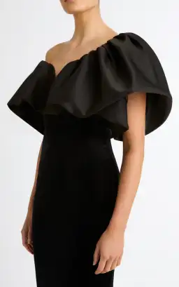 Sheike Moonlight Gown Black Size 18 for rent on The Volte - image 3