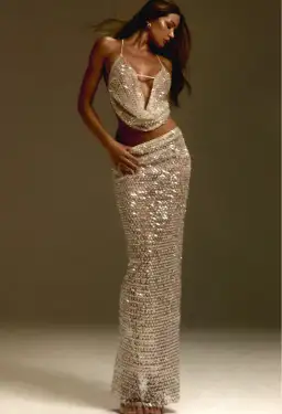 SYDNEY LANE CRYSTAL SEQUIN CO-ORD QUARTZ. SIZE S / AU 8 for rent on The Volte - image 2