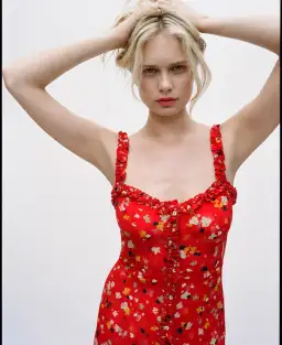 Realisation Par The Juliet in Rouge Fleur in Size M/AU 10 for rent on The Volte - image 5