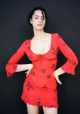 Realisation Par The Sofia in Passion Size M/AU 10 for rent on The Volte - image 5