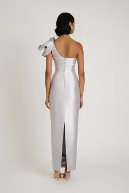 Eliya The Label Ashton Gown Silver Size S / AU 8 for rent on The Volte - image 3