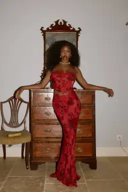 BYDEE FLEURIE MAXI SKIRT & AURELIE TOP IN ROSÉ. SIZE XS / AU 6-8 for rent on The Volte - image 8