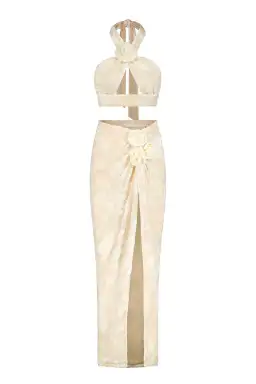 Celestina Set for rent on The Volte - image 3