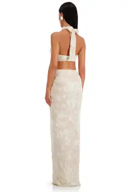 Celestina Set for rent on The Volte - image 2